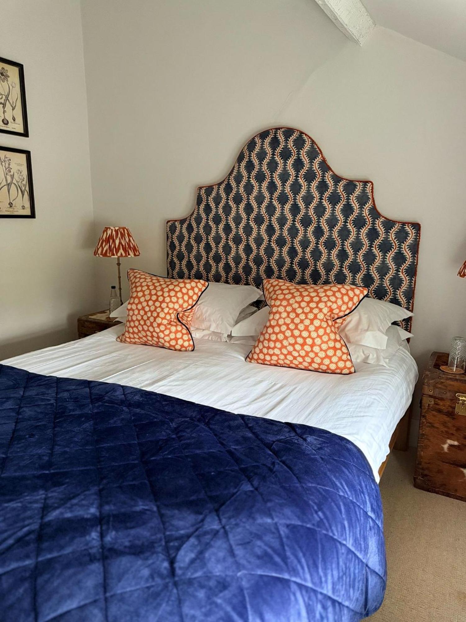 The King'S Head Hotel Holt  Bagian luar foto