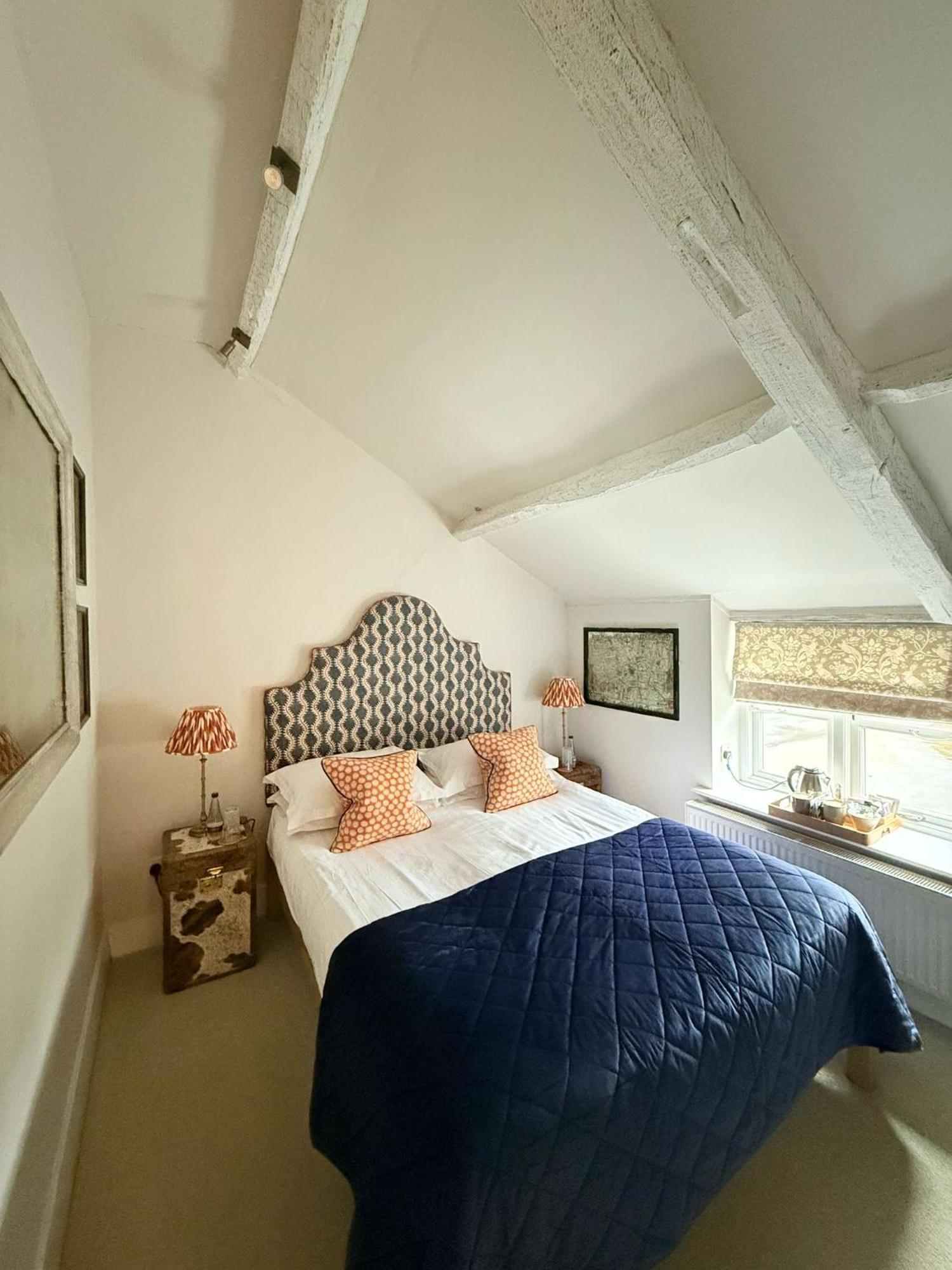 The King'S Head Hotel Holt  Bagian luar foto