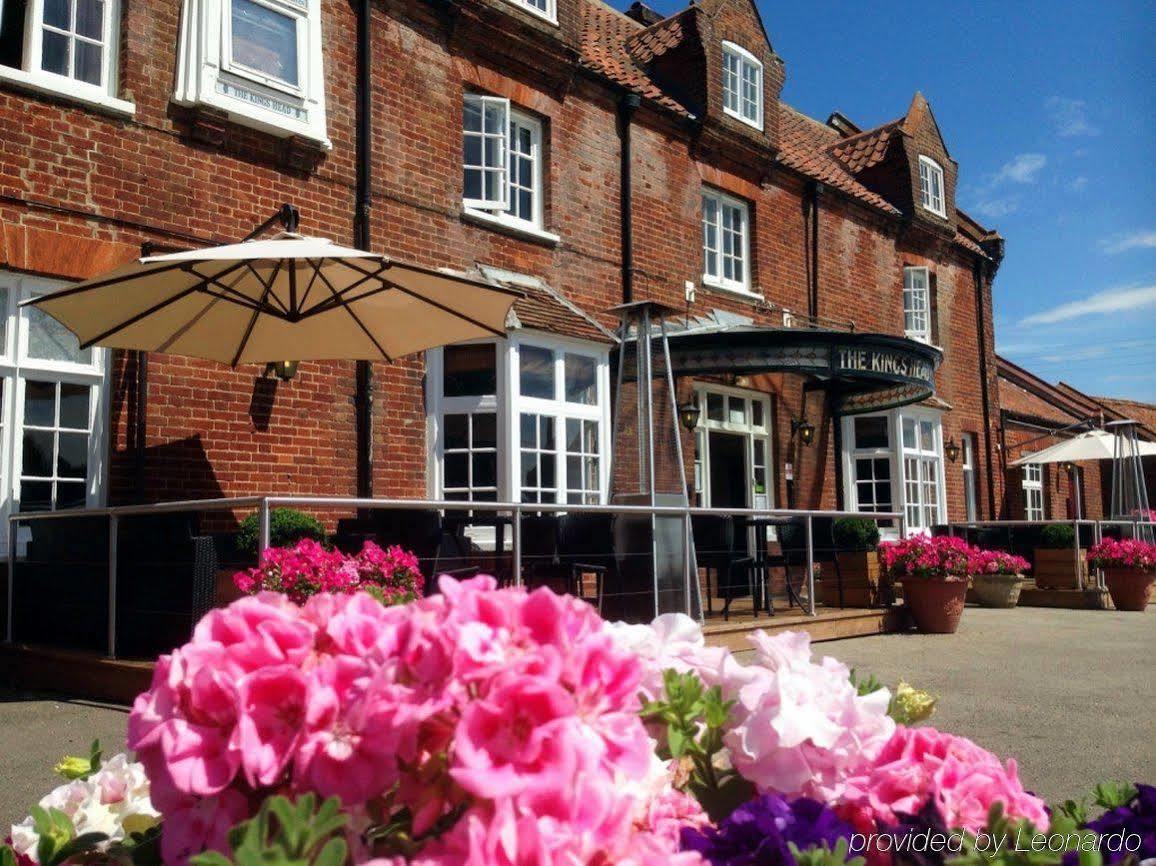 The King'S Head Hotel Holt  Bagian luar foto