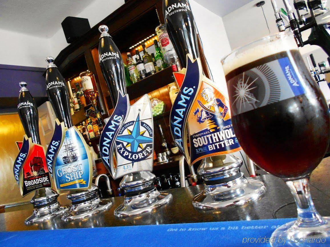 The King'S Head Hotel Holt  Bagian luar foto